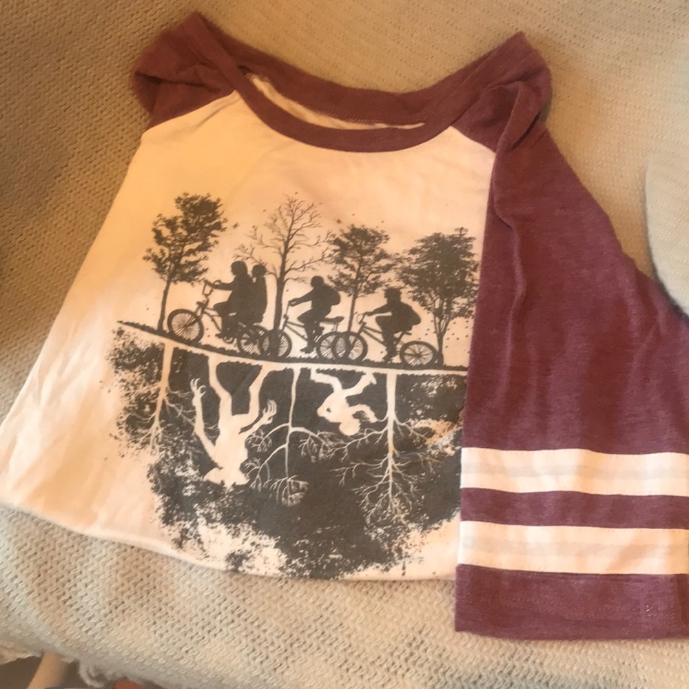 Stranger Things T-shirt, XS, baseball style